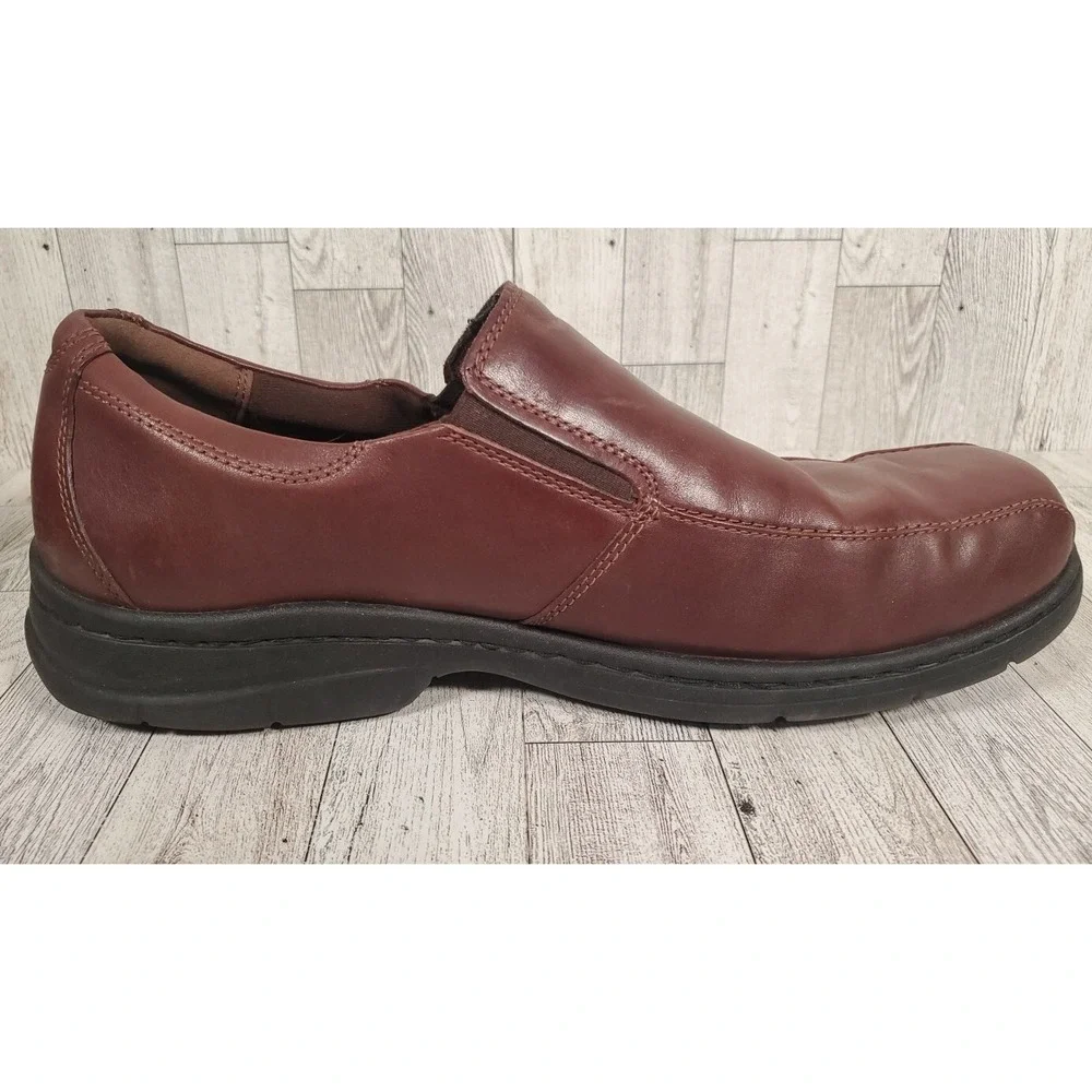 Dunham Mens Shoes Size 13 Brown Leather No Insoles Slip On DAA01BR